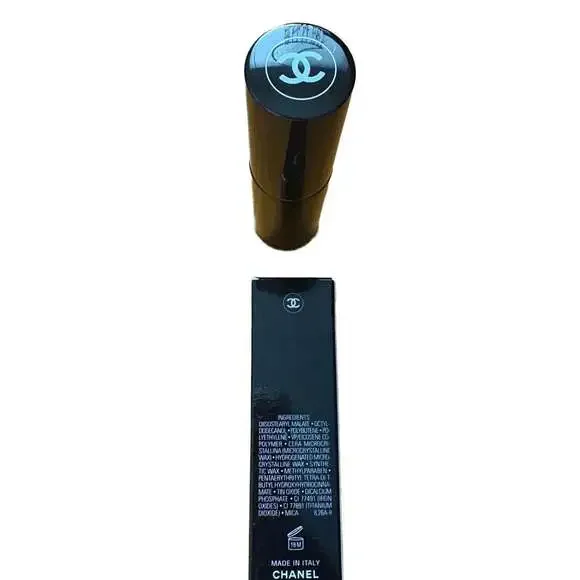CHANEL Baume Essentiel Multi-Use Glow Stick in Sculpting